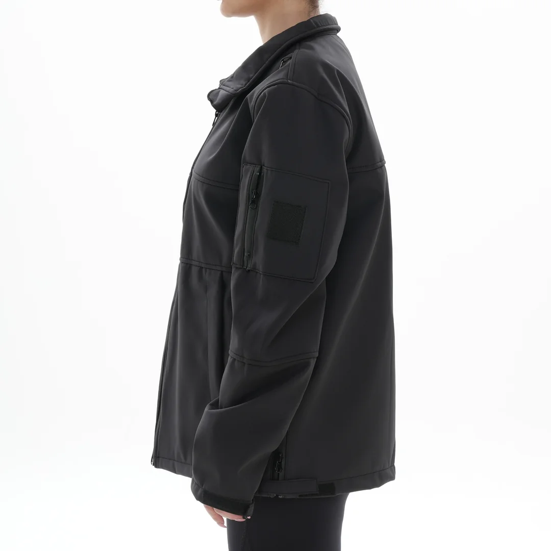 Siyah Softshell Mont – Su ve Rüzgar Geçirmez | Kurumsal Kullanım